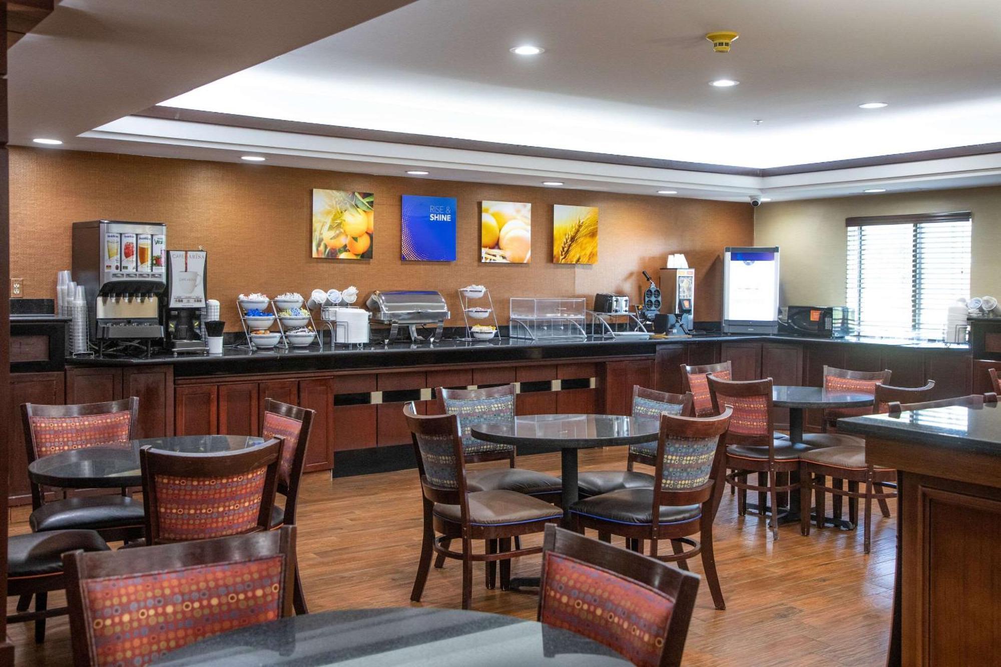 Comfort Inn&Suites Hutchinson Eksteriør bilde